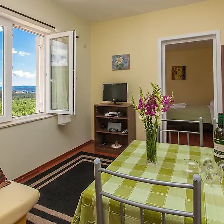 Americana Apartman *