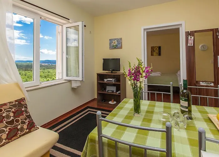 Americana Apartament *